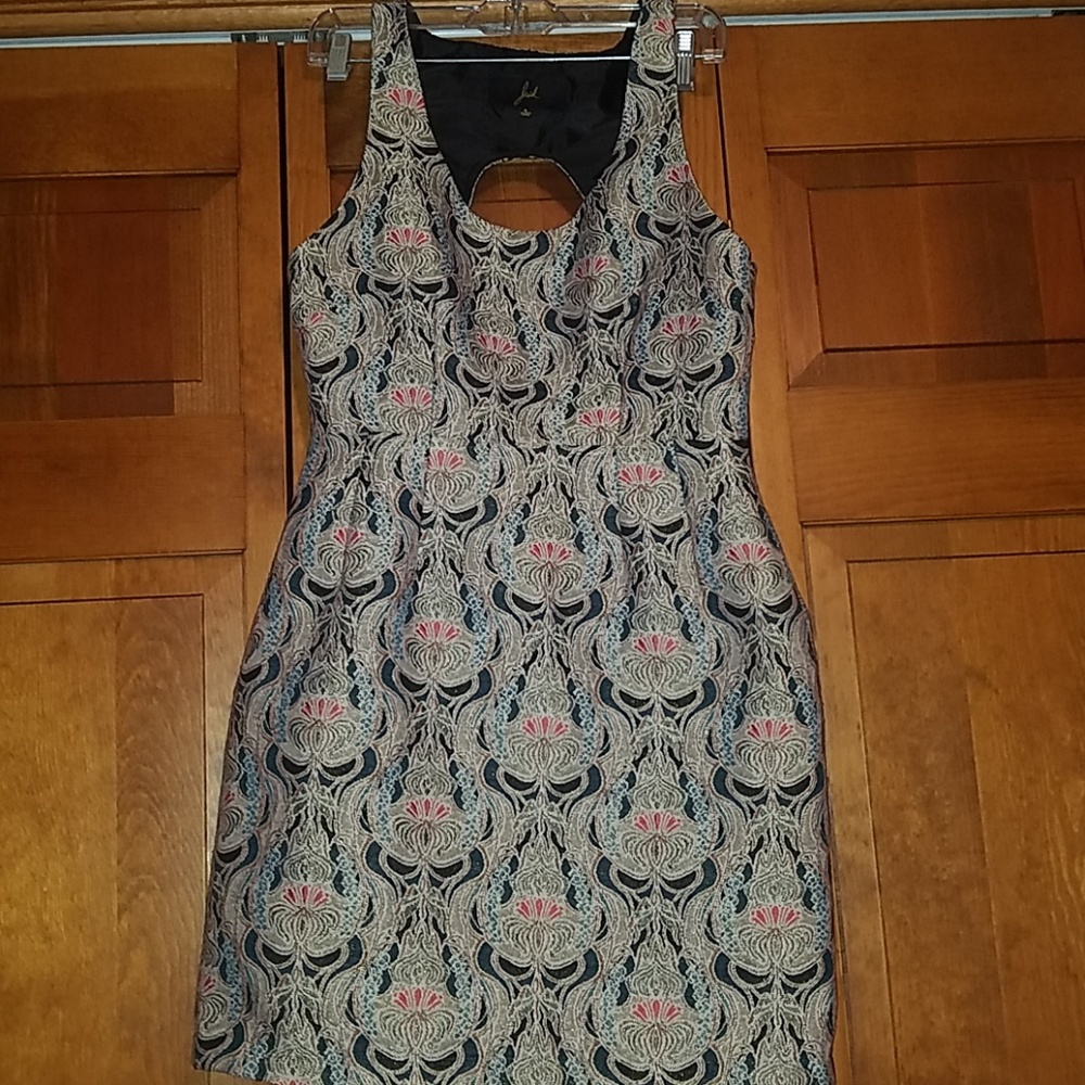 Gorgeous cocktail dress!